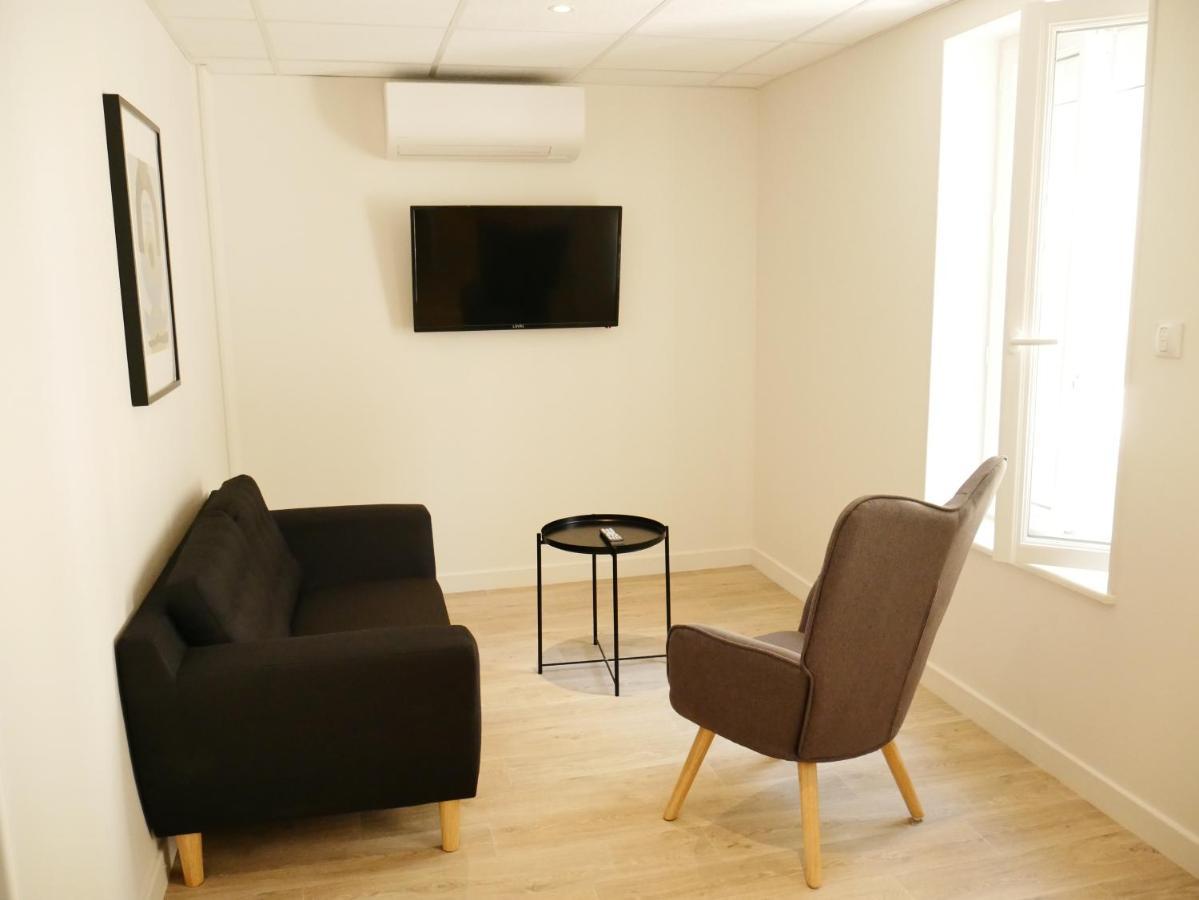 Appartement Avec Chambre - Entree Spa Incluse Bourbon-Lancy Kültér fotó