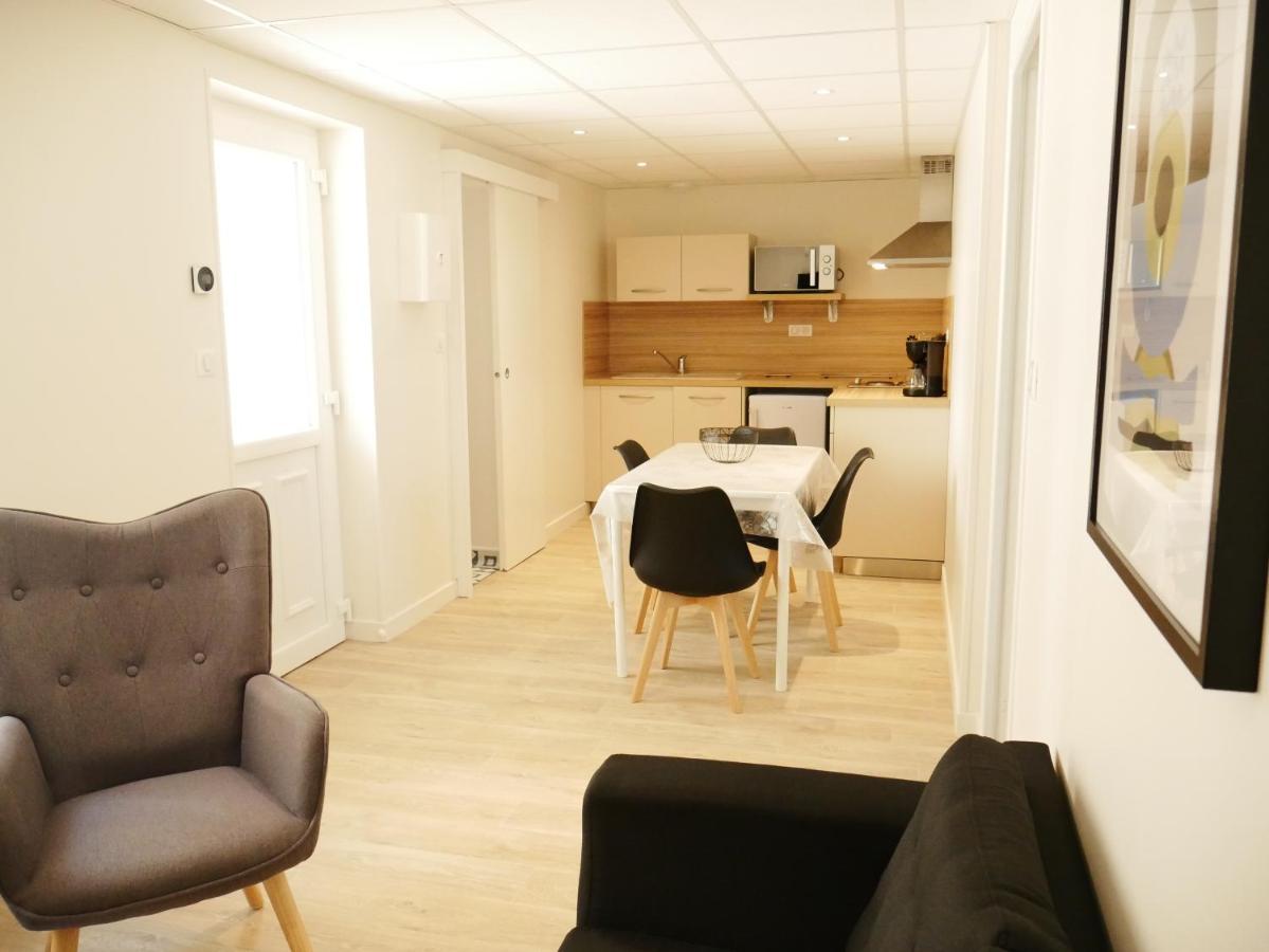Appartement Avec Chambre - Entree Spa Incluse Bourbon-Lancy Kültér fotó