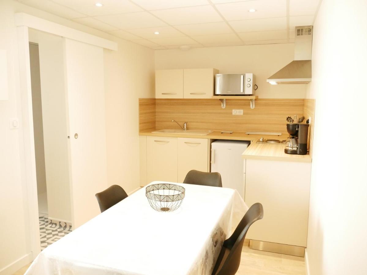 Appartement Avec Chambre - Entree Spa Incluse Bourbon-Lancy Kültér fotó